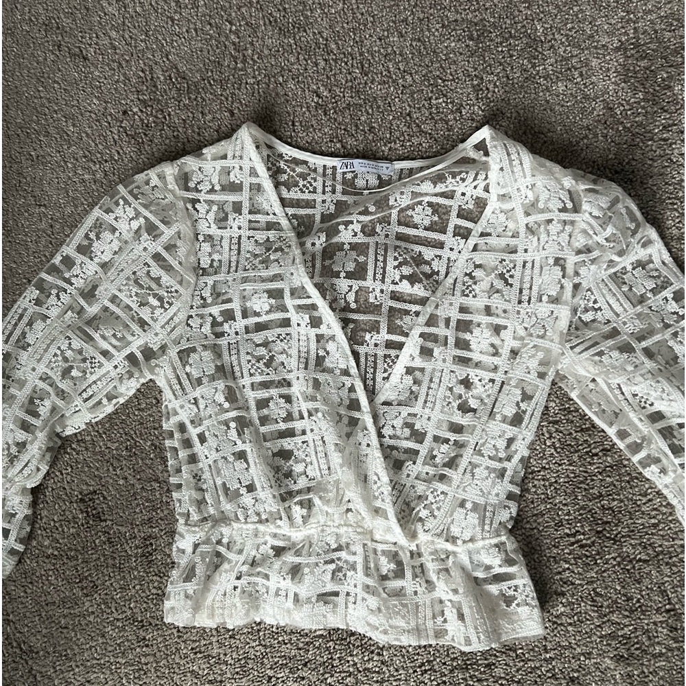 Beautiful lace top by ZARA